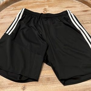 Men’s adidas soccer shorts black with white stripe no pockets large climacool